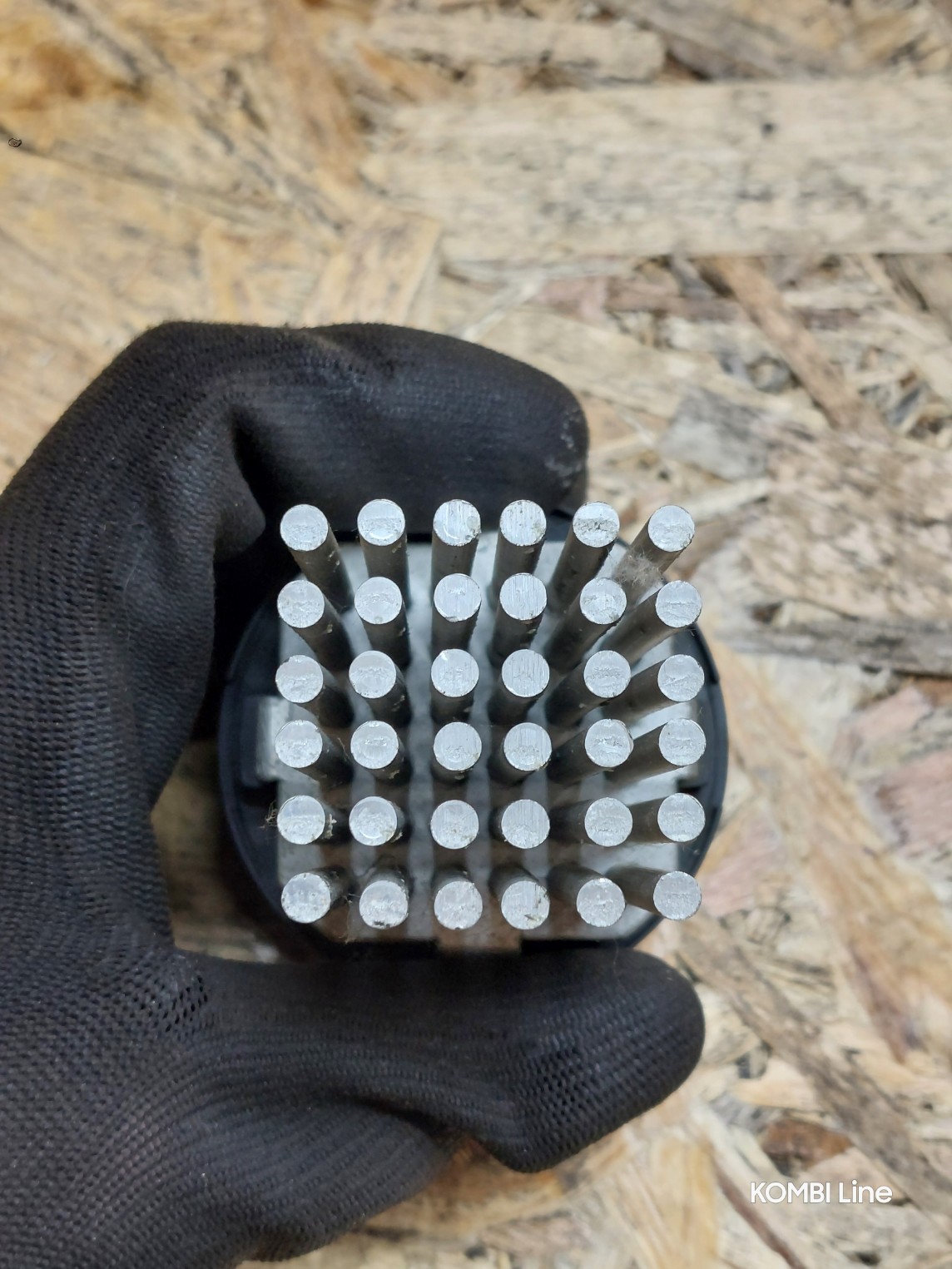 20250219_092446_copy_1144x1525